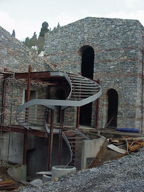 mulkiye6.jpg (71749 bytes)